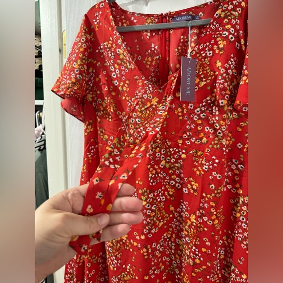 Red dress - Picture 3 of 5